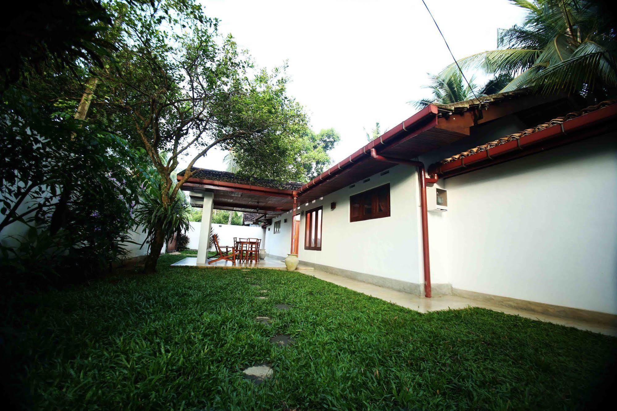 Summer Dew Villa Talpe Εξωτερικό φωτογραφία