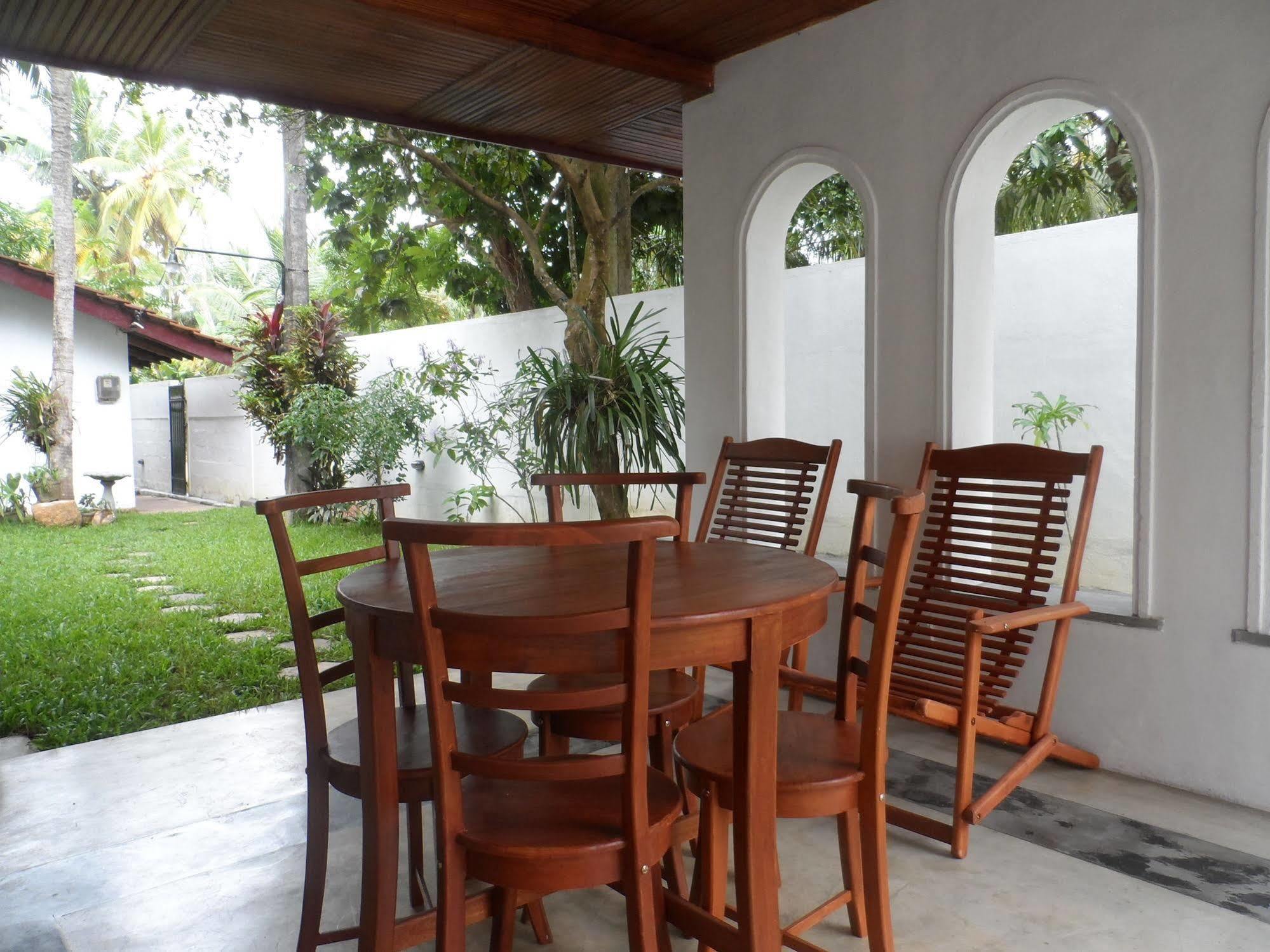 Summer Dew Villa Talpe Εξωτερικό φωτογραφία