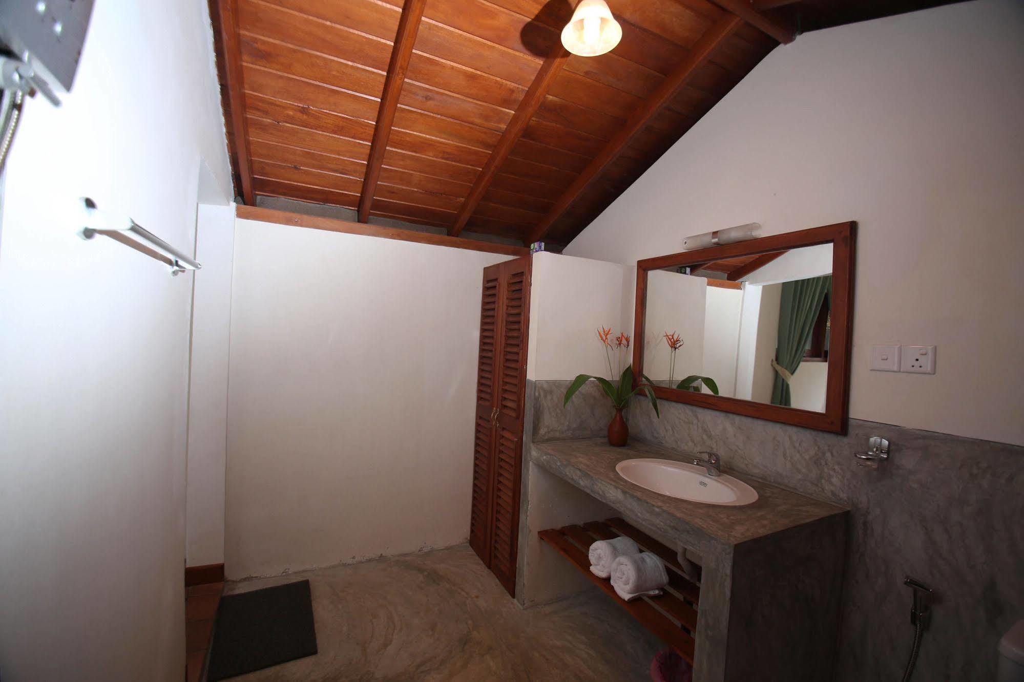 Summer Dew Villa Talpe Εξωτερικό φωτογραφία
